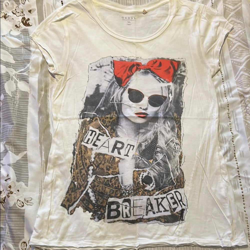 Guess Cream Tee with Red and Brown Heartbreaker Graphic